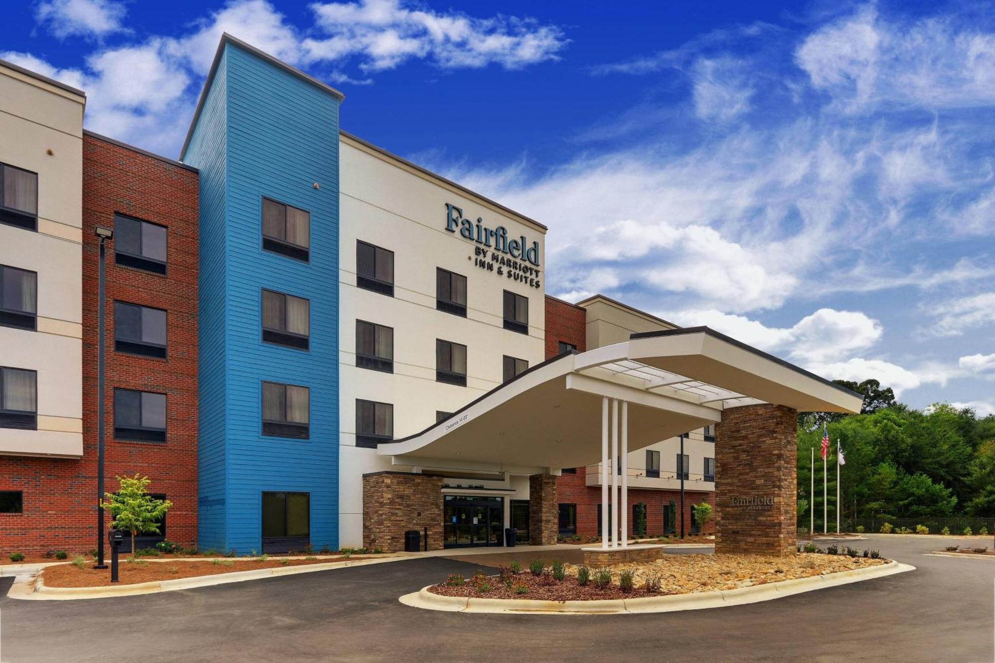 Hotel Fairfield & By Marriott Asheville Weaverville