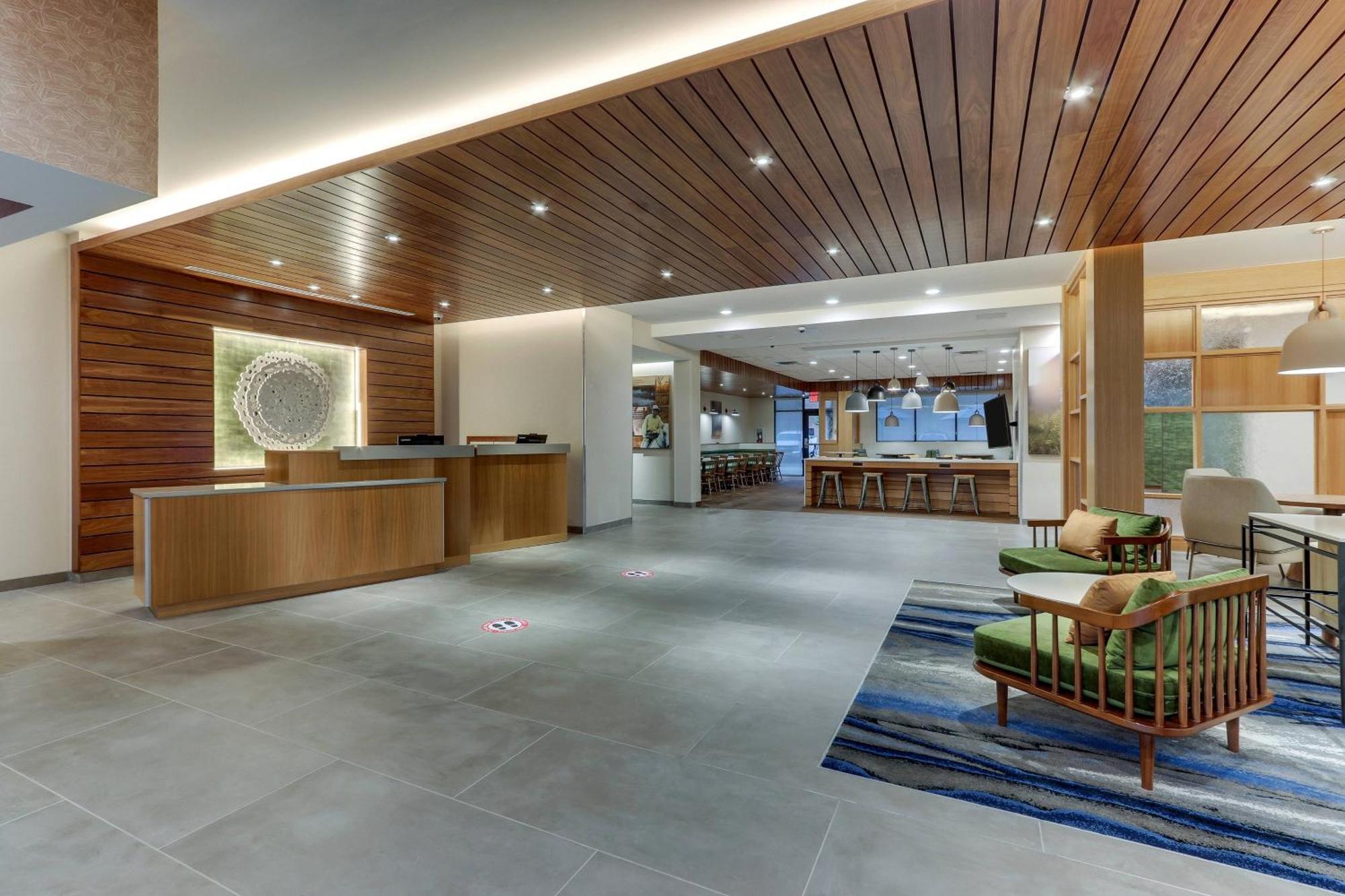 Hotel Fairfield & By Marriott Asheville