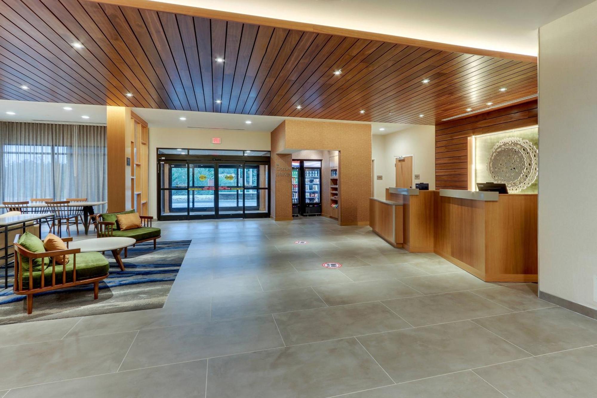 Fairfield & By Marriott Asheville 3*